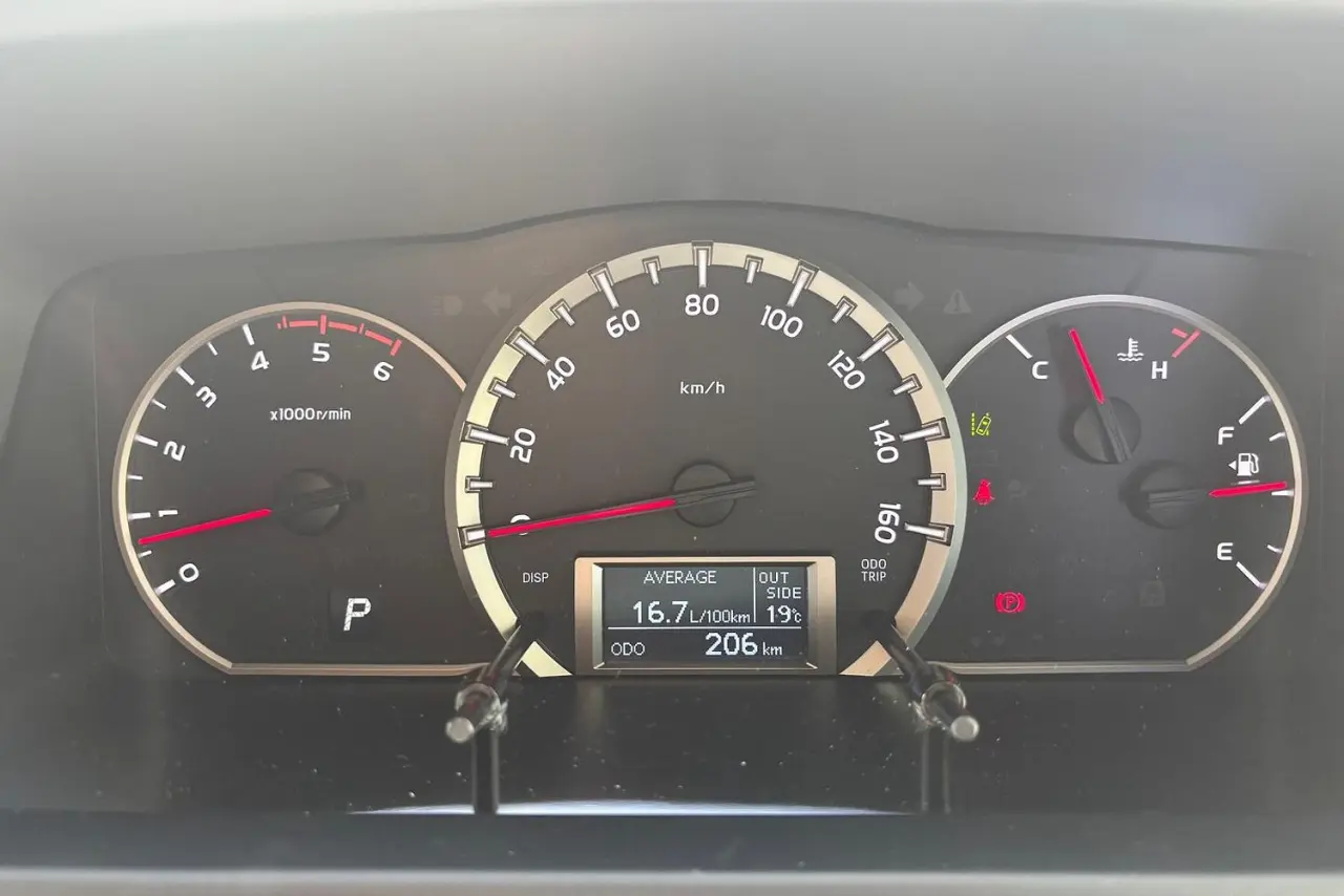 2025 Toyota Coaster Gallery Image 19