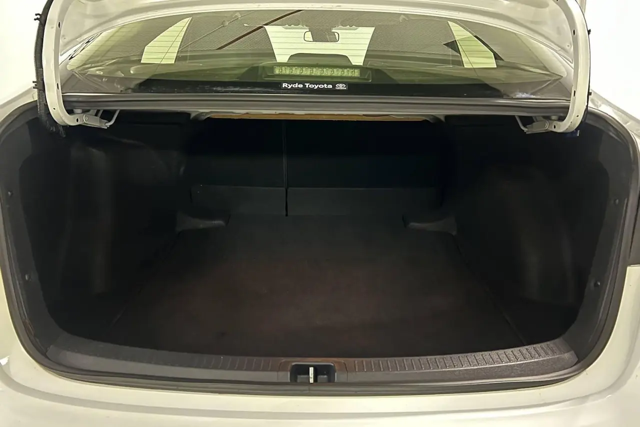 2020 Toyota Corolla Gallery Image 12