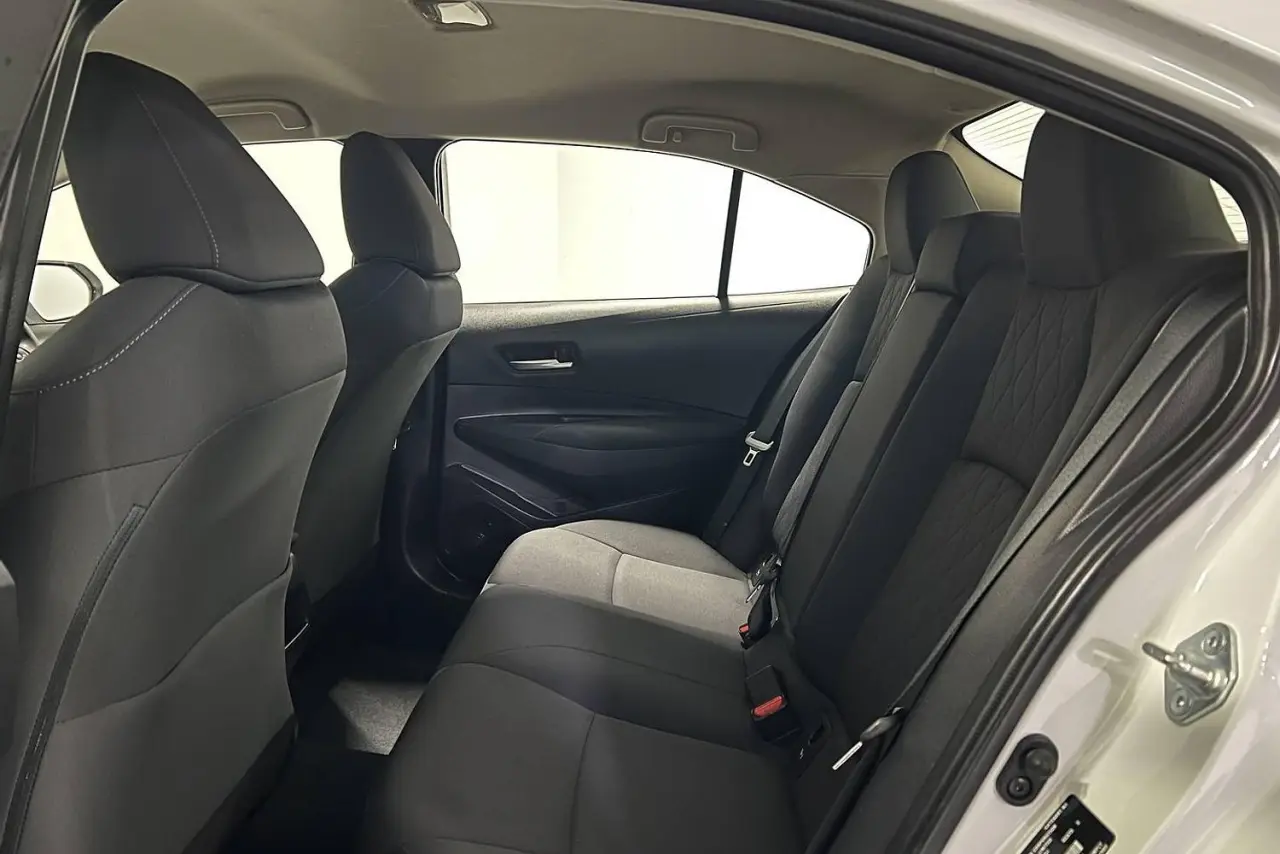 2020 Toyota Corolla Gallery Image 13