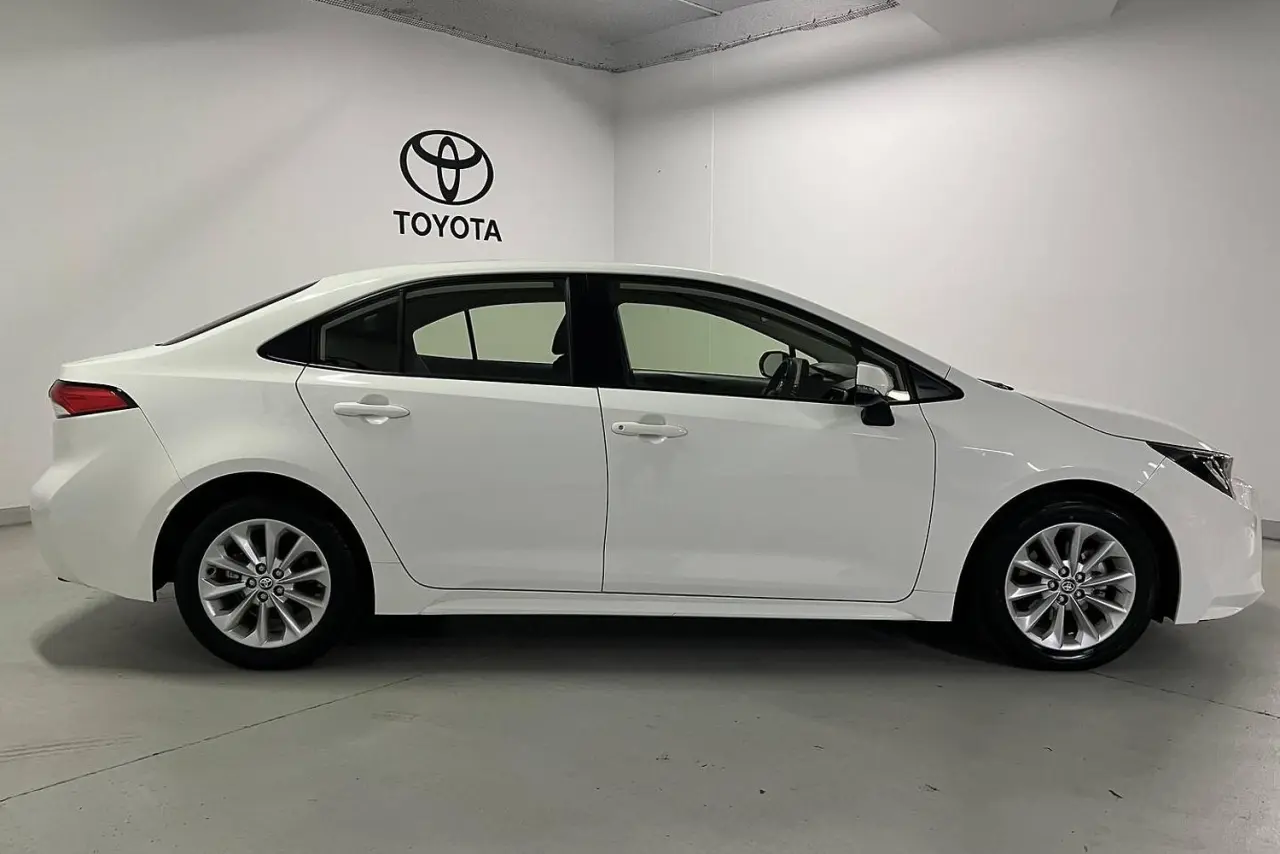 2020 Toyota Corolla Gallery Image 4