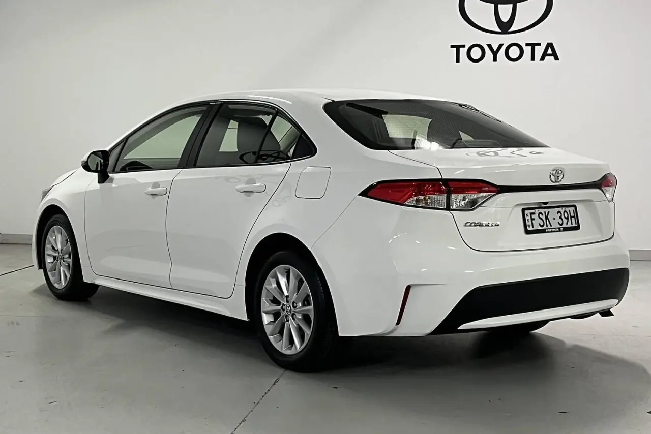 2020 Toyota Corolla Gallery Image 8