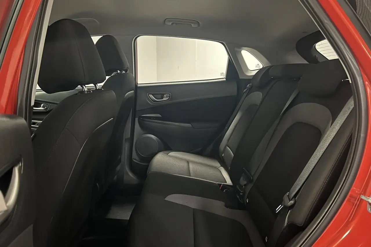 2020 Hyundai Kona Gallery Image 13