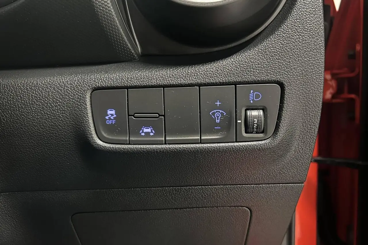 2020 Hyundai Kona Gallery Image 20