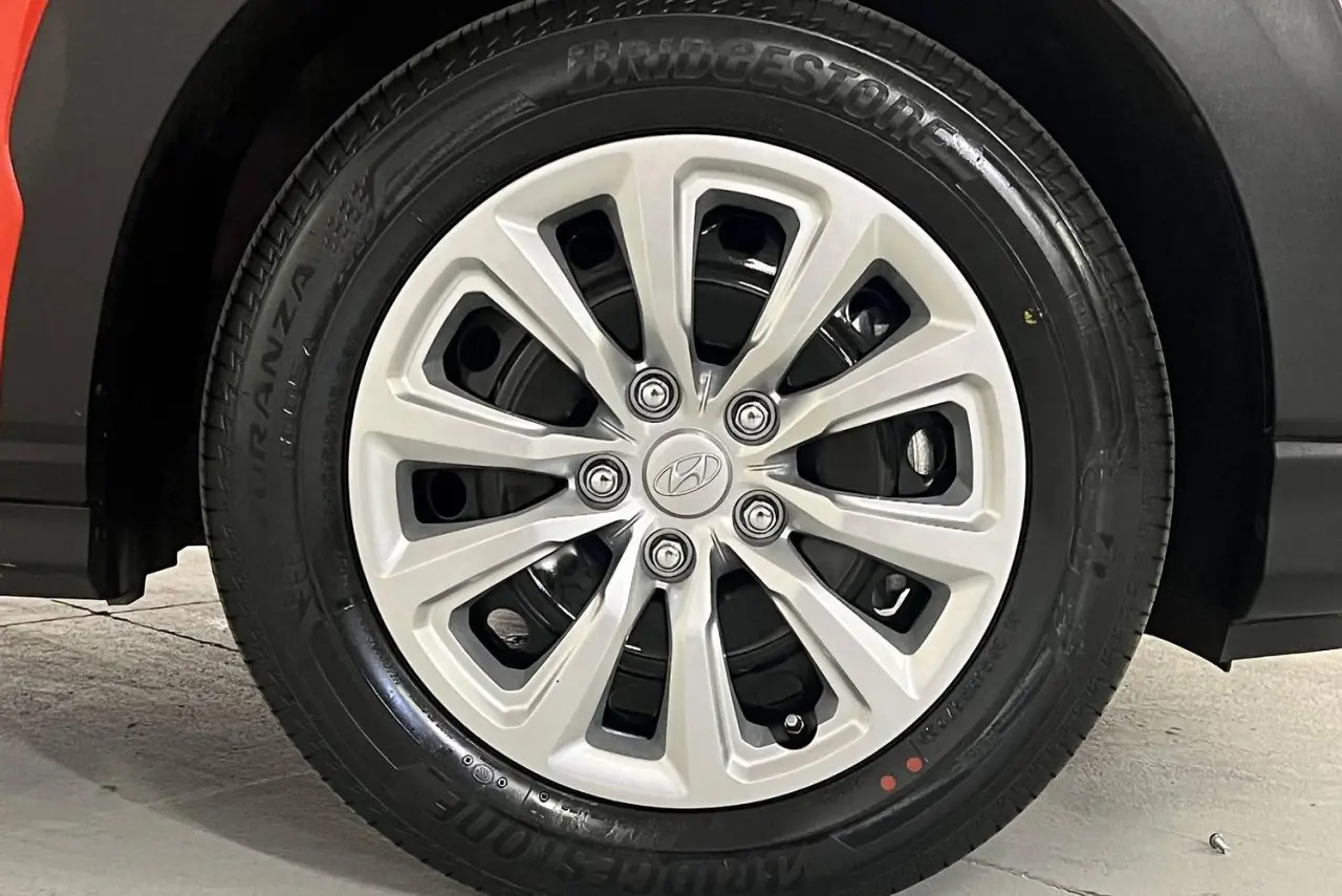 2020 Hyundai Kona Gallery Image 5