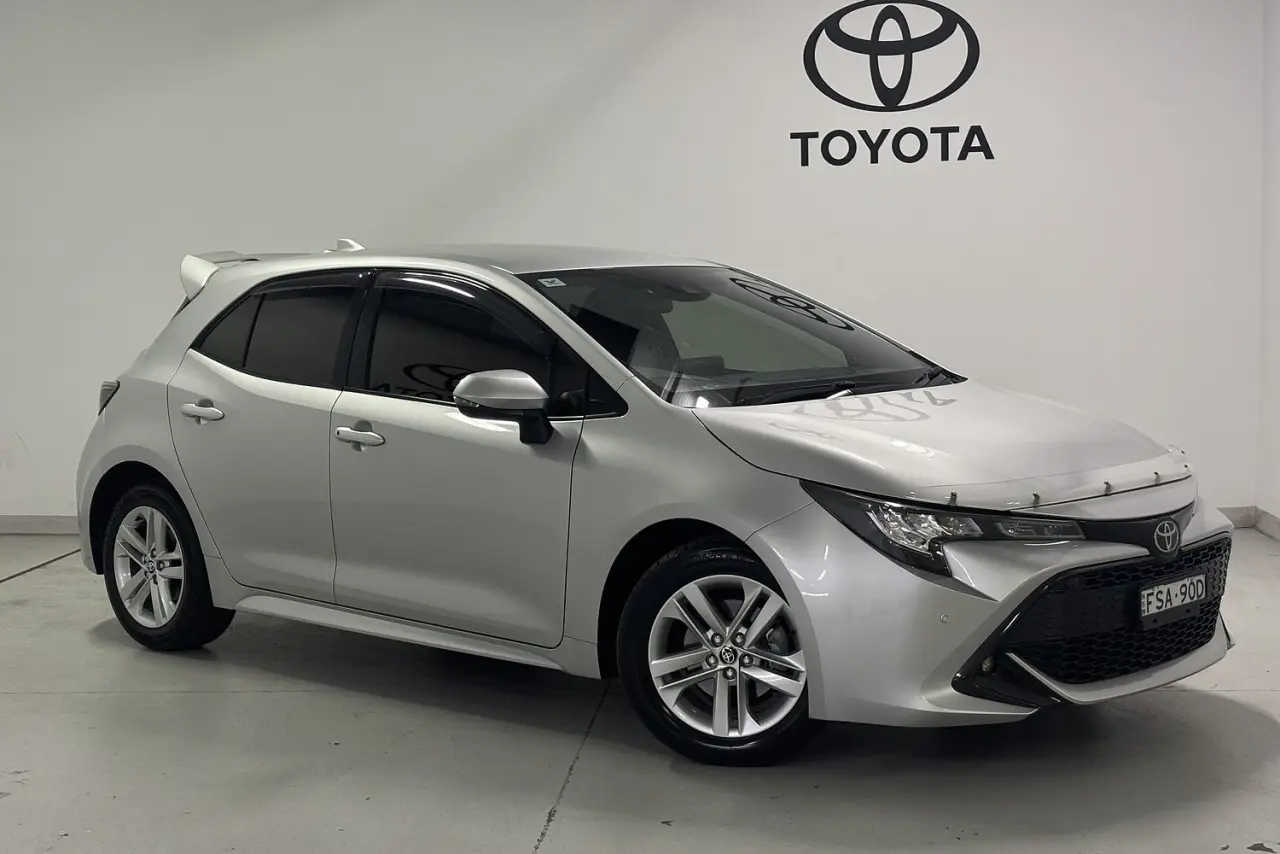 2020 Toyota Corolla Gallery Image 1