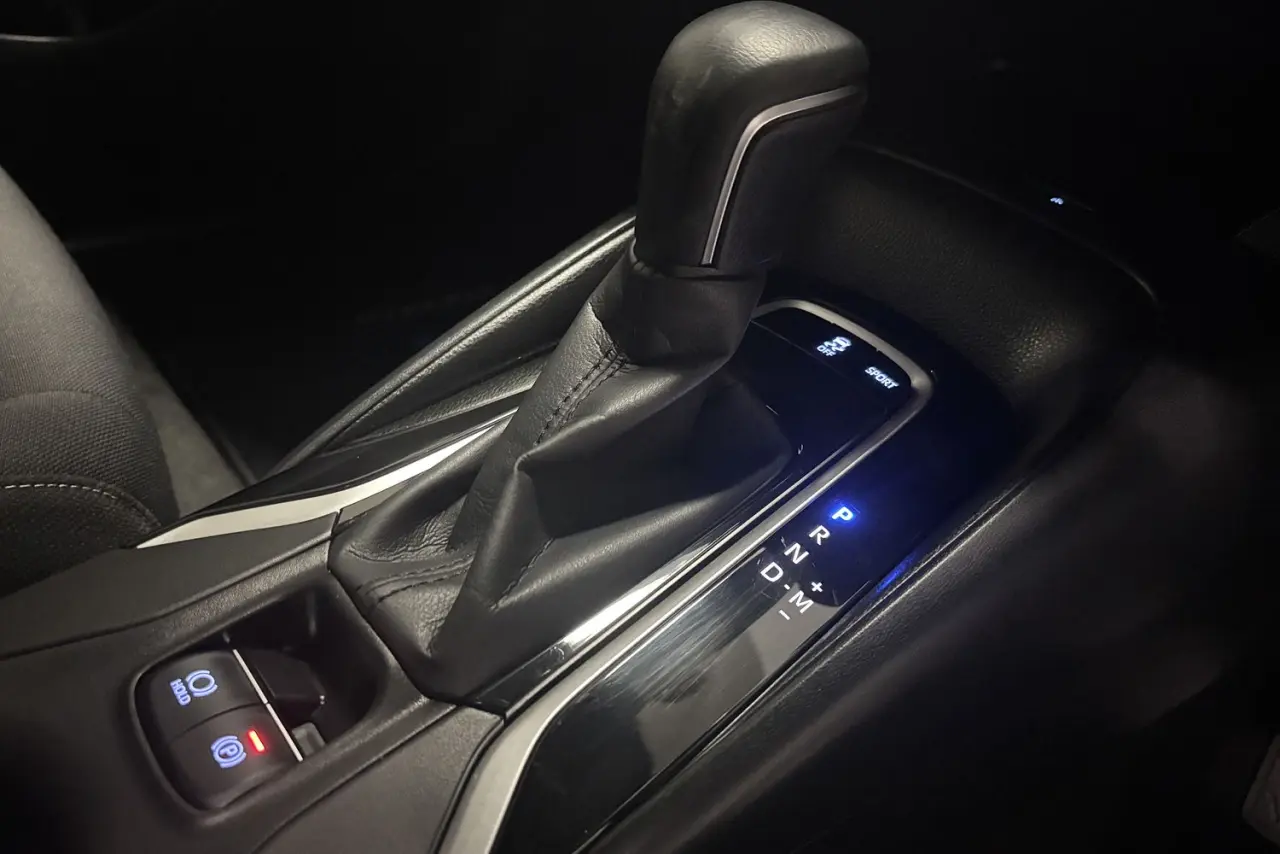 2020 Toyota Corolla Gallery Image 18