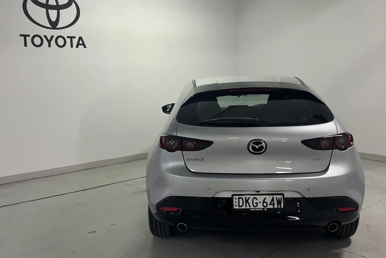 2020 Mazda 3 Gallery Image 6
