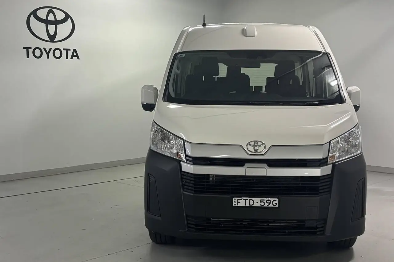 2025 Toyota Hiace Gallery Image 2