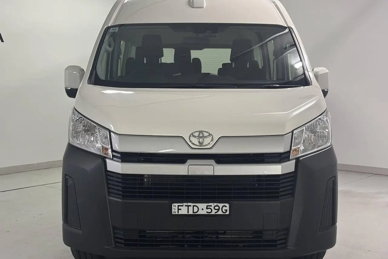 2025 Toyota Hiace Gallery Image 3
