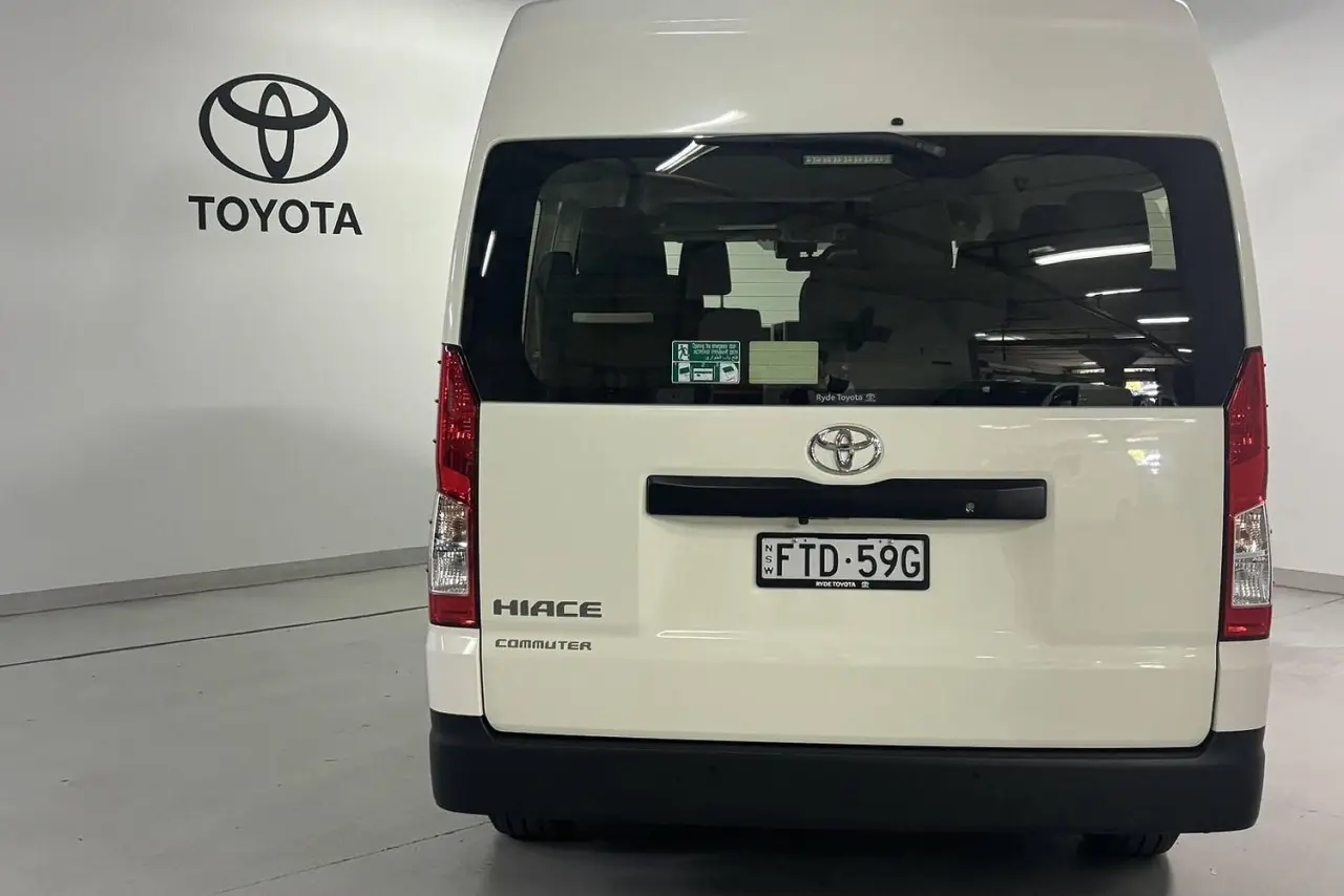2025 Toyota Hiace Gallery Image 6