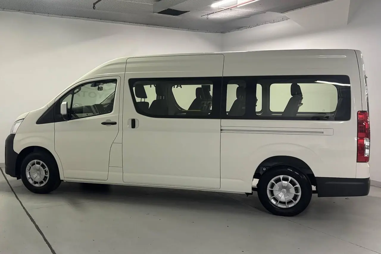 2025 Toyota Hiace Gallery Image 9
