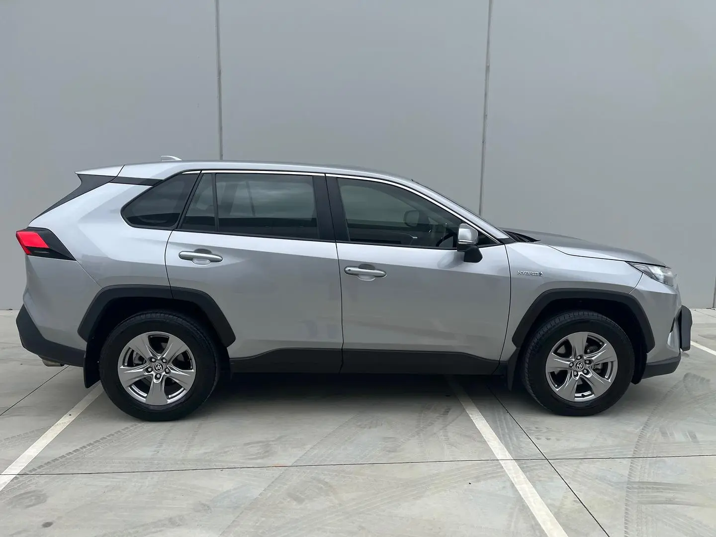 2023 Toyota RAV4 Gallery Image 26