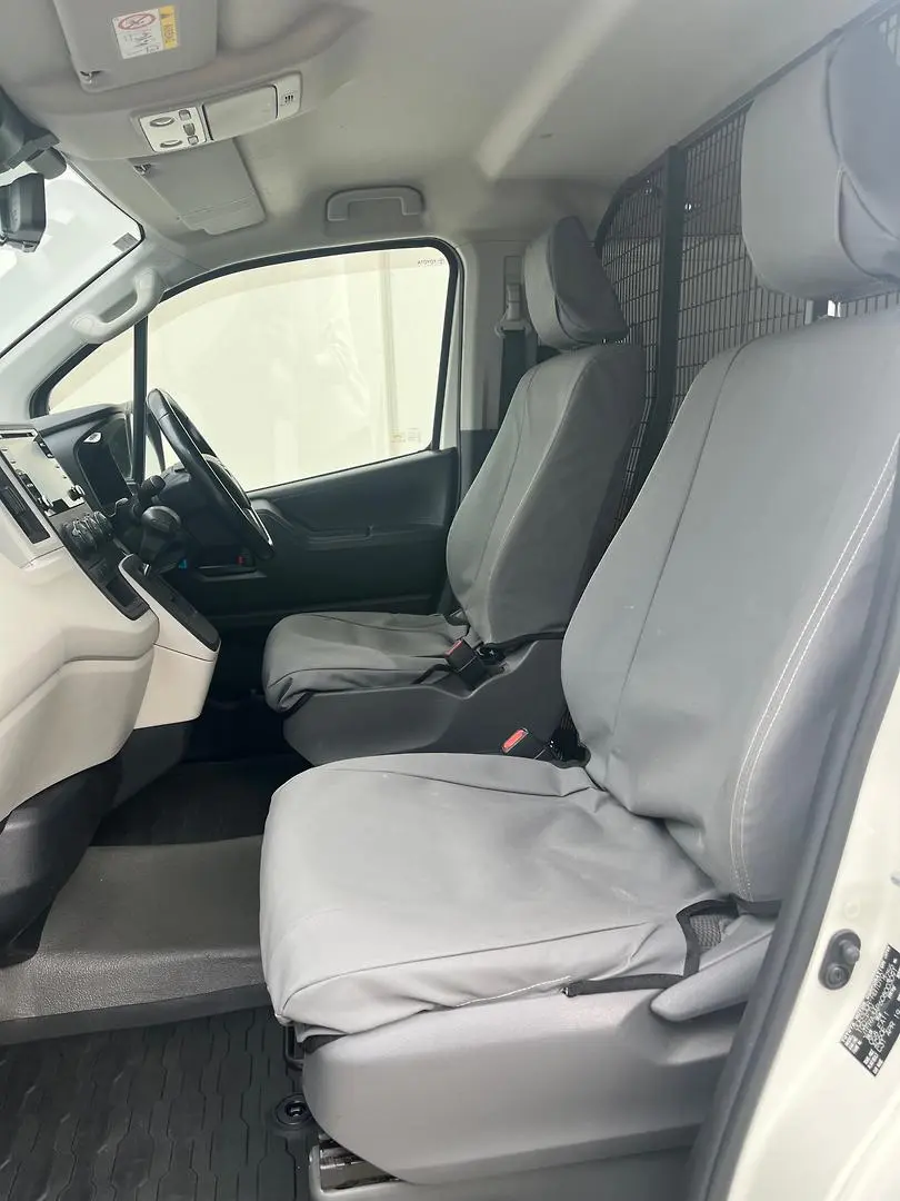 2019 Toyota Hiace Gallery Image 6