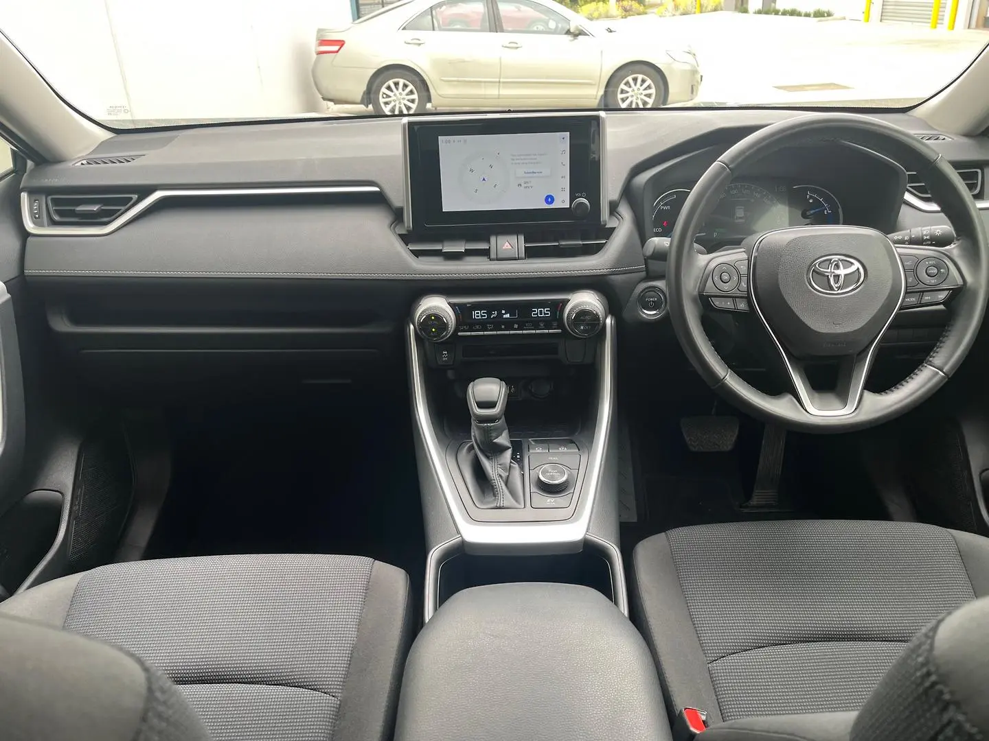 2023 Toyota RAV4 Gallery Image 19