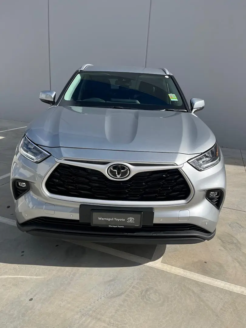 2025 Toyota Kluger Gallery Image 2