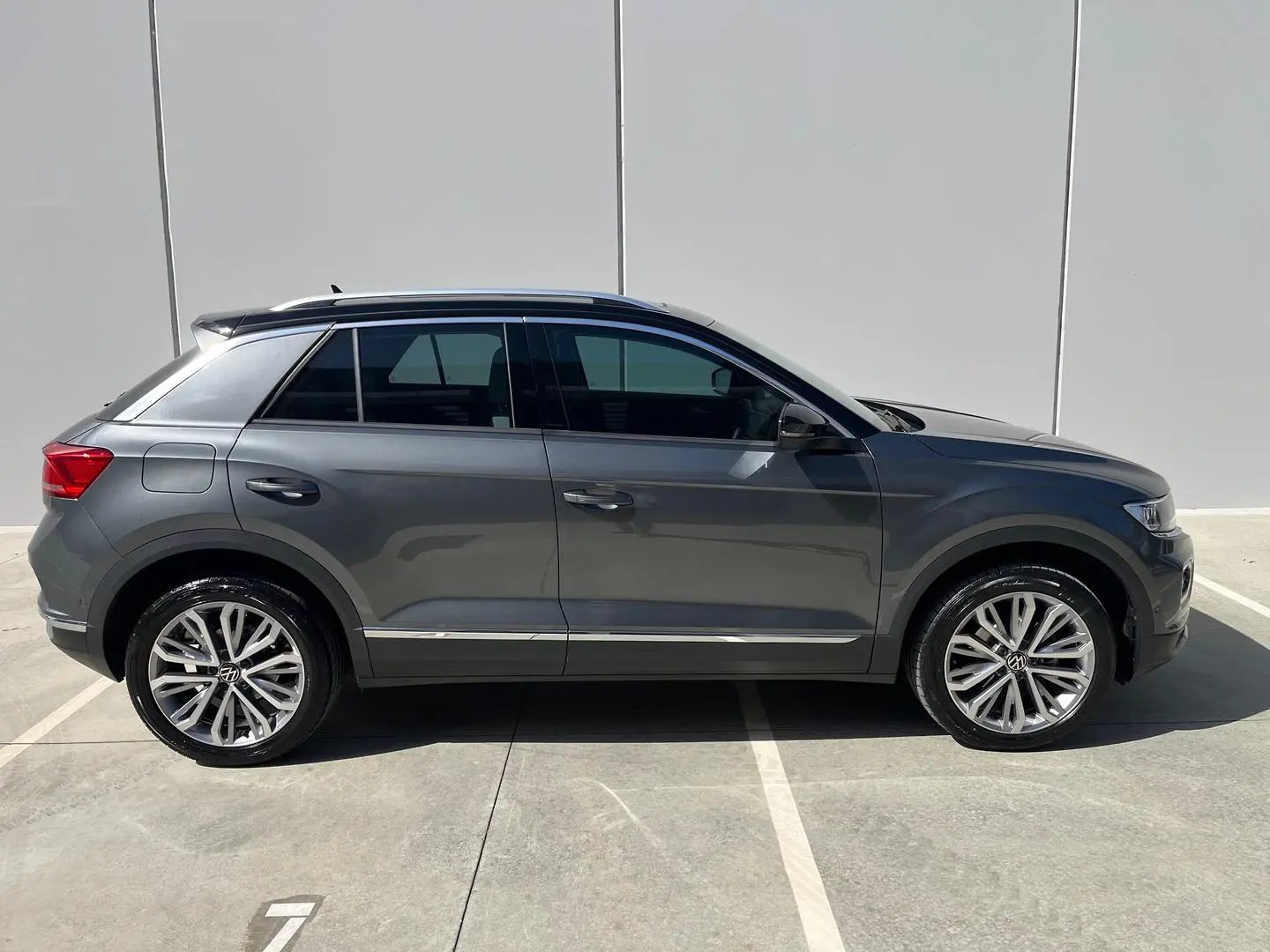 2022 Volkswagen T-Roc Gallery Image 24