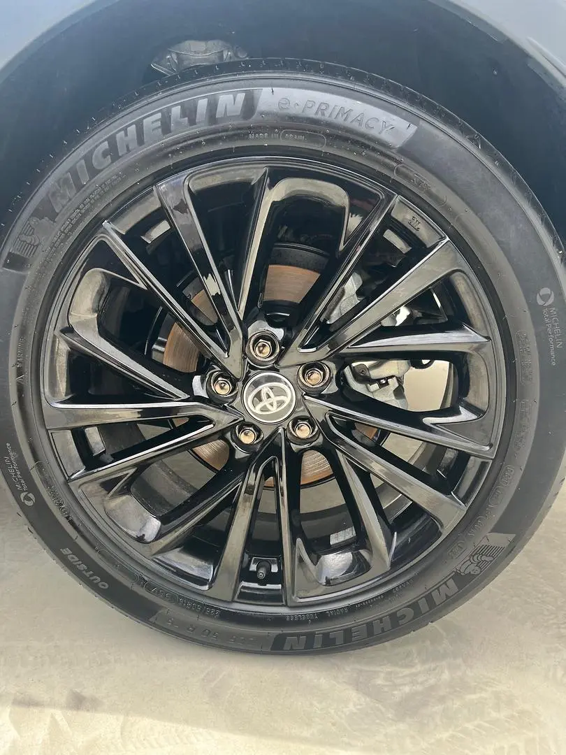 2025 Toyota C-HR Gallery Image 5