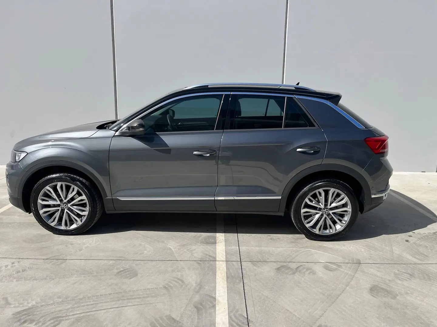 2022 Volkswagen T-Roc Gallery Image 8