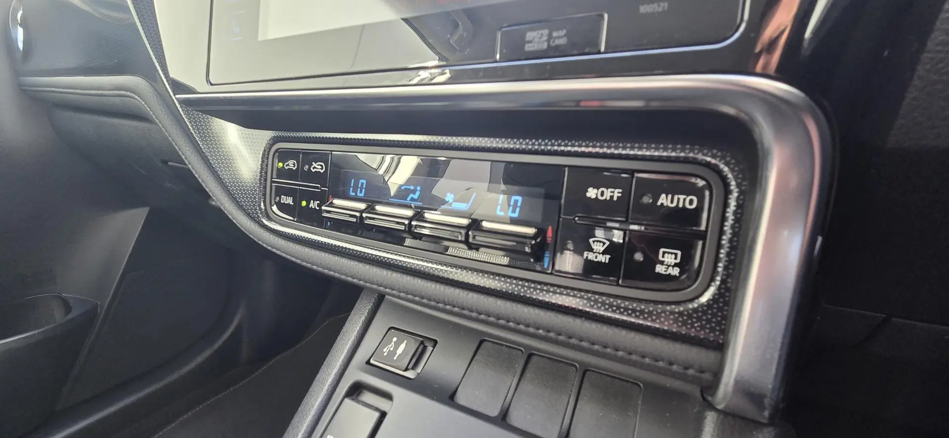 2016 Toyota Corolla Gallery Image 19
