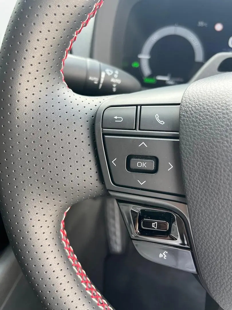 2025 Toyota C-HR Gallery Image 23