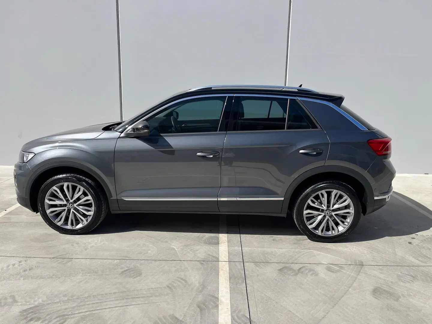 2022 Volkswagen T-Roc Gallery Image 5