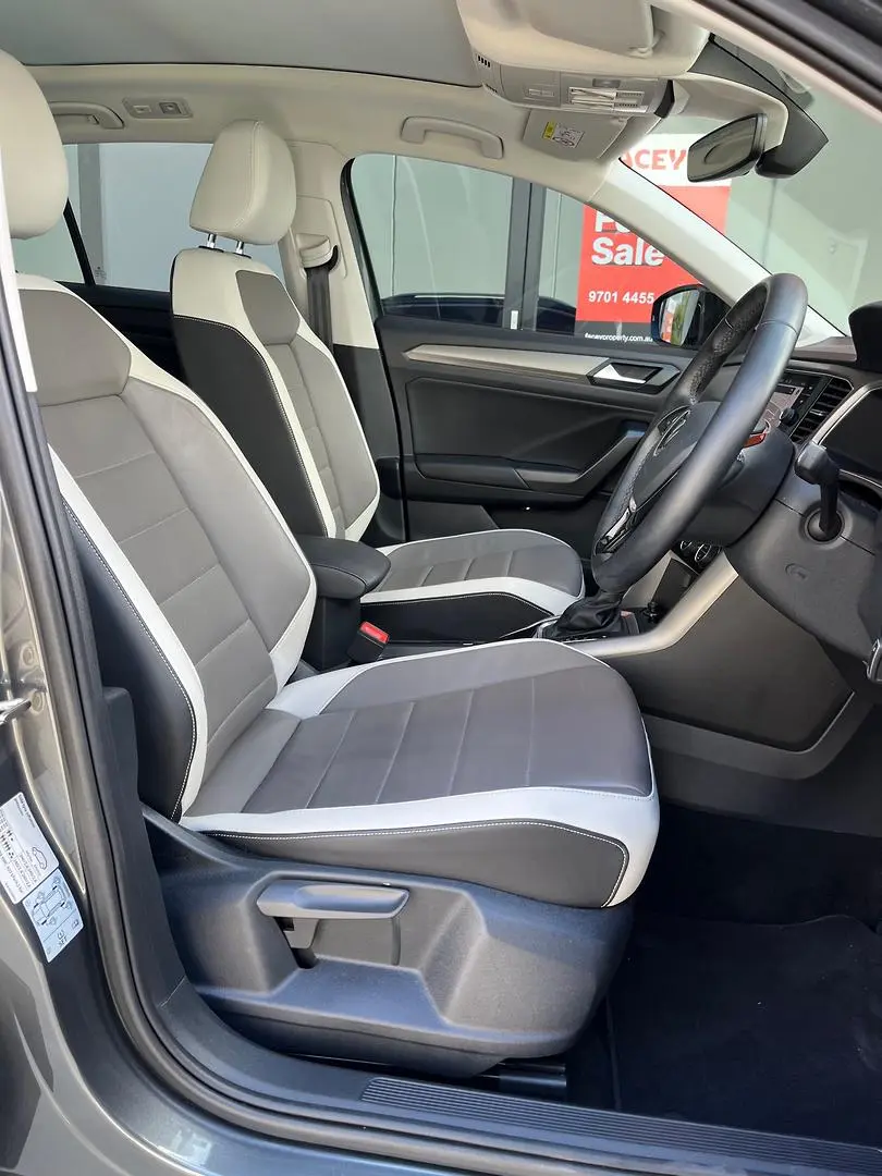 2022 Volkswagen T-Roc Gallery Image 15