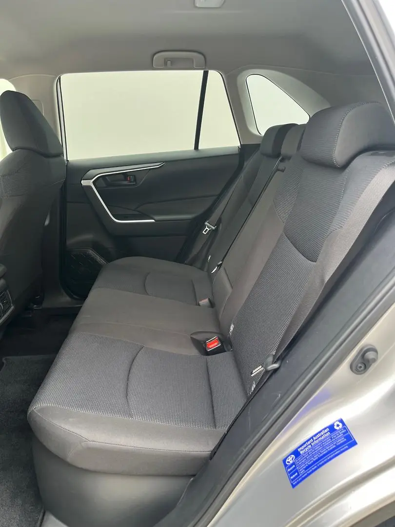 2023 Toyota RAV4 Gallery Image 9