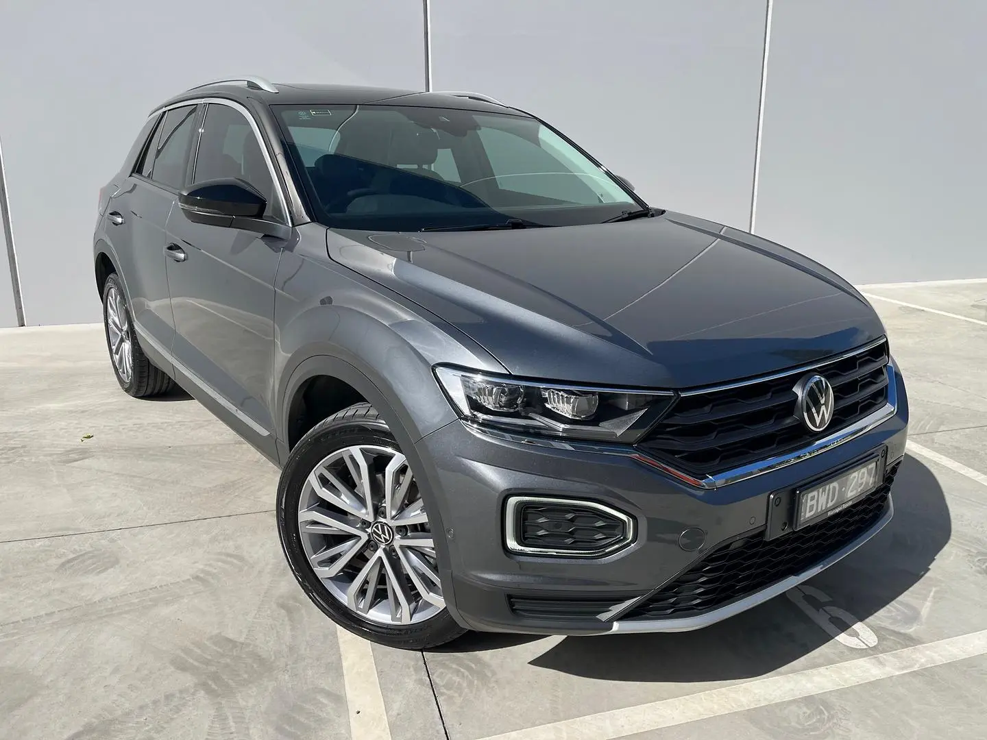 2022 Volkswagen T-Roc Image