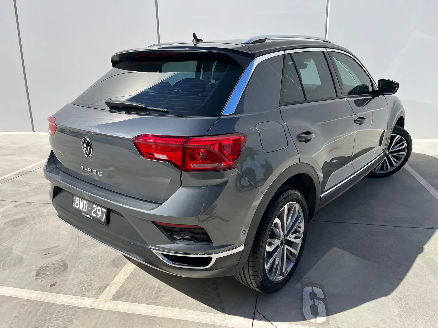 2022 Volkswagen T-Roc Gallery Image 12