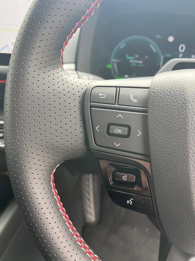 2025 Toyota C-HR Gallery Image 21