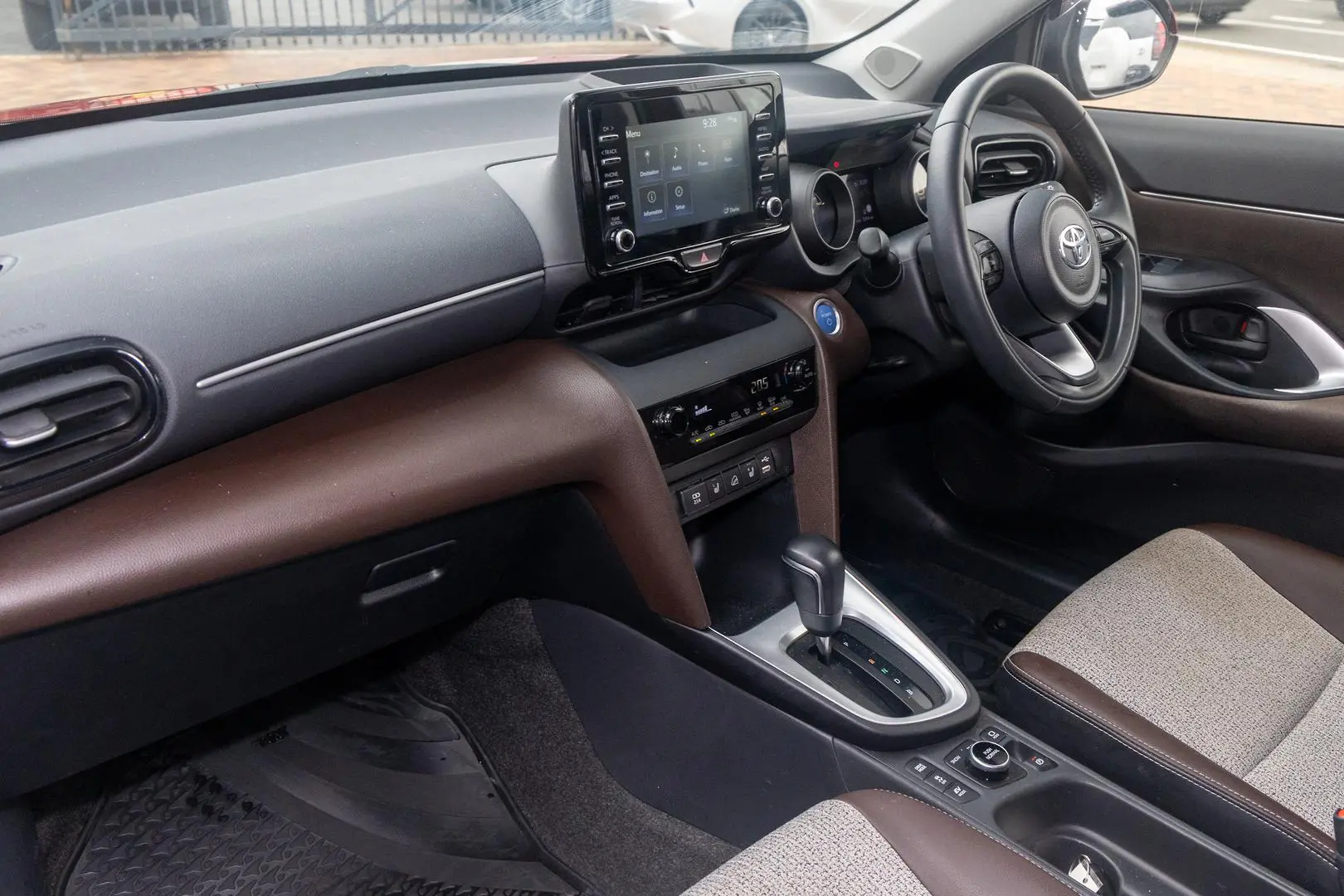 2021 Toyota Yaris Cross Gallery Image 8