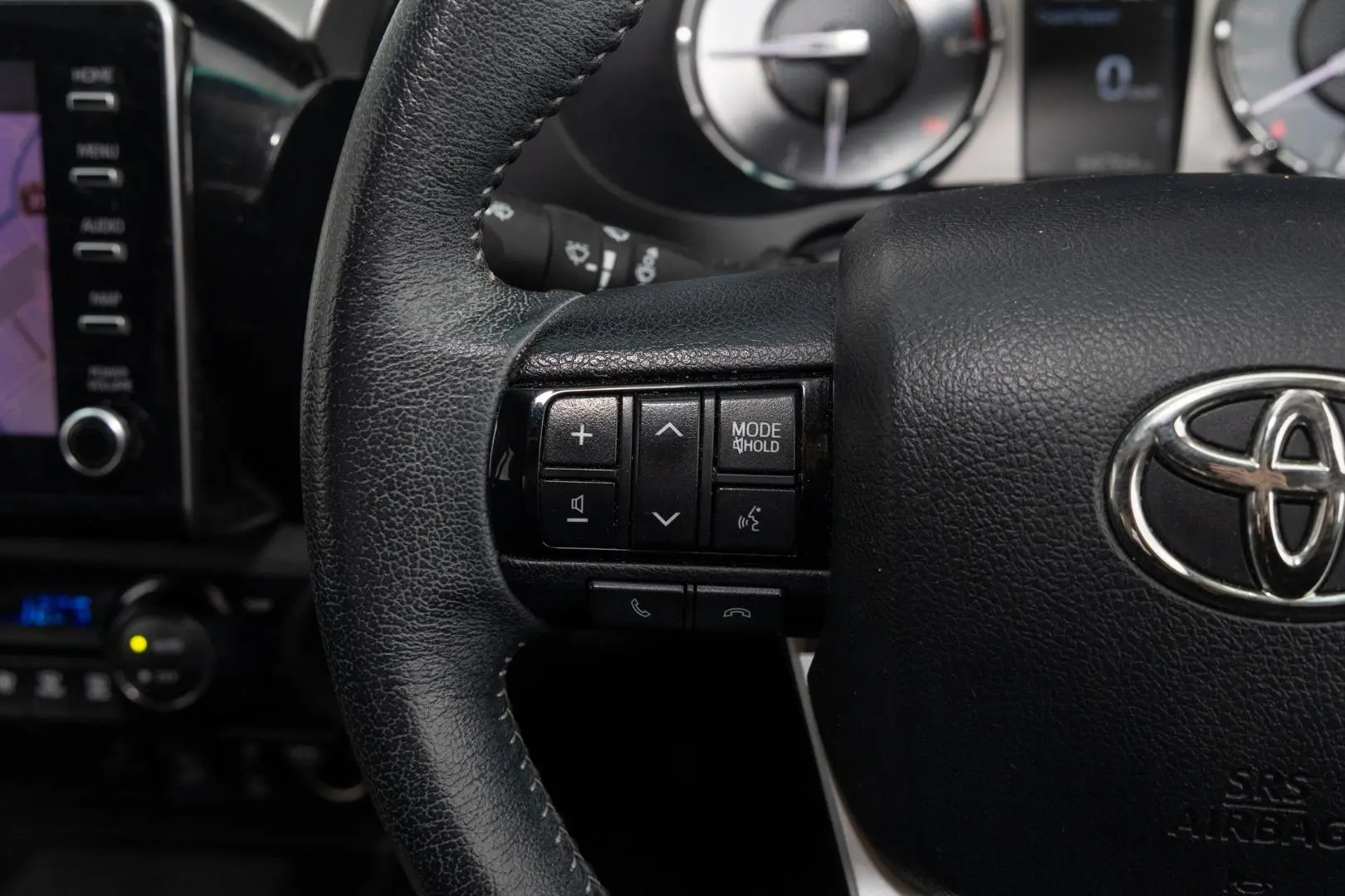 2024 Toyota Hilux Gallery Image 11