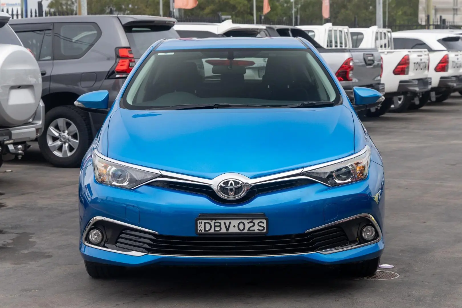 2016 Toyota Corolla Gallery Image 4