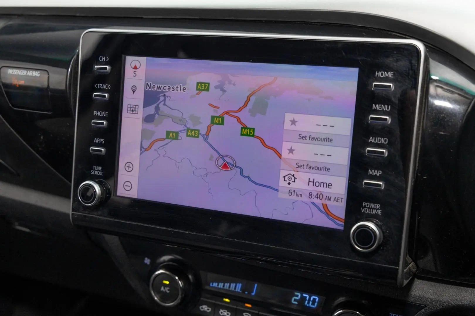 2021 Toyota Hilux Gallery Image 14