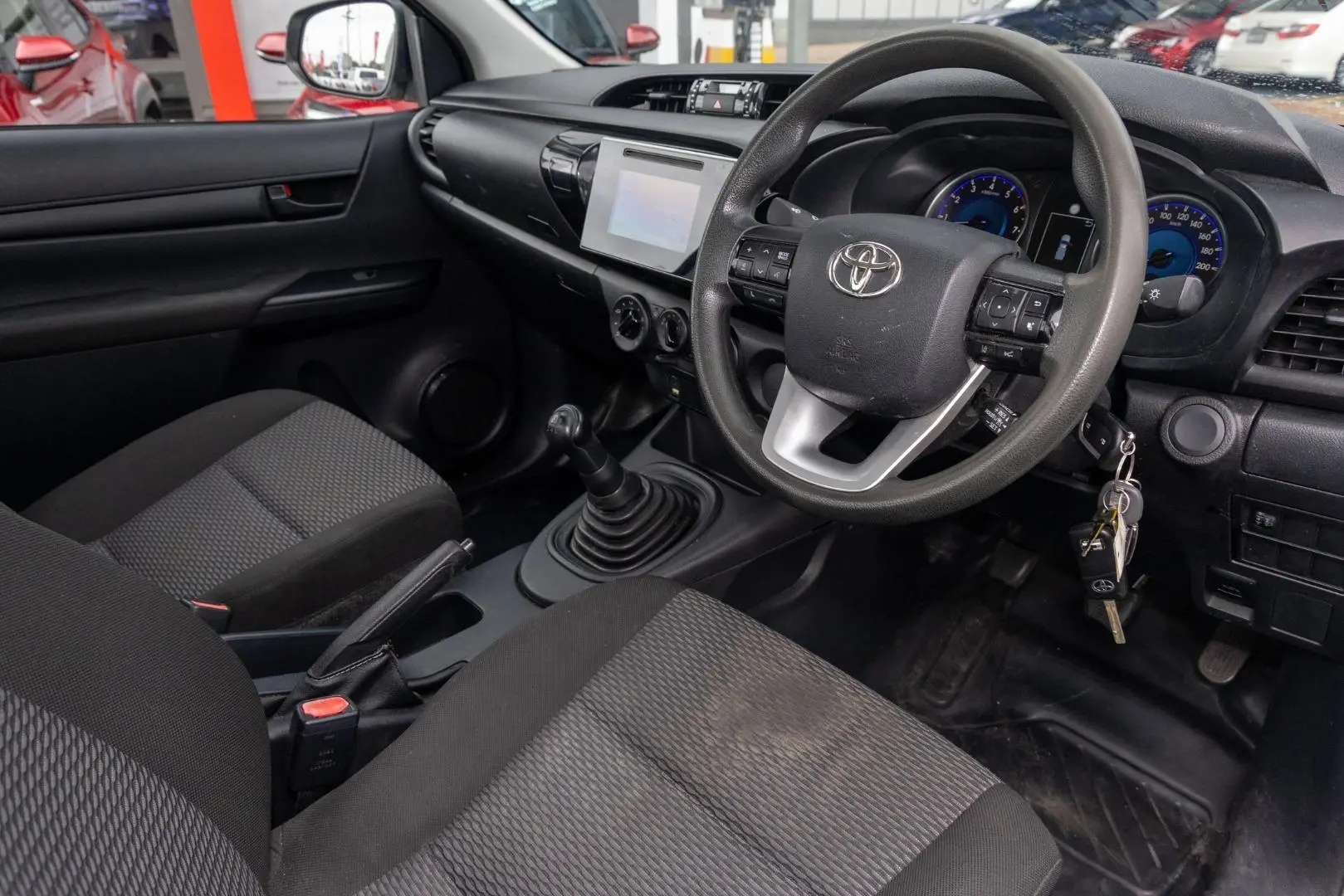 2020 Toyota Hilux Gallery Image 7