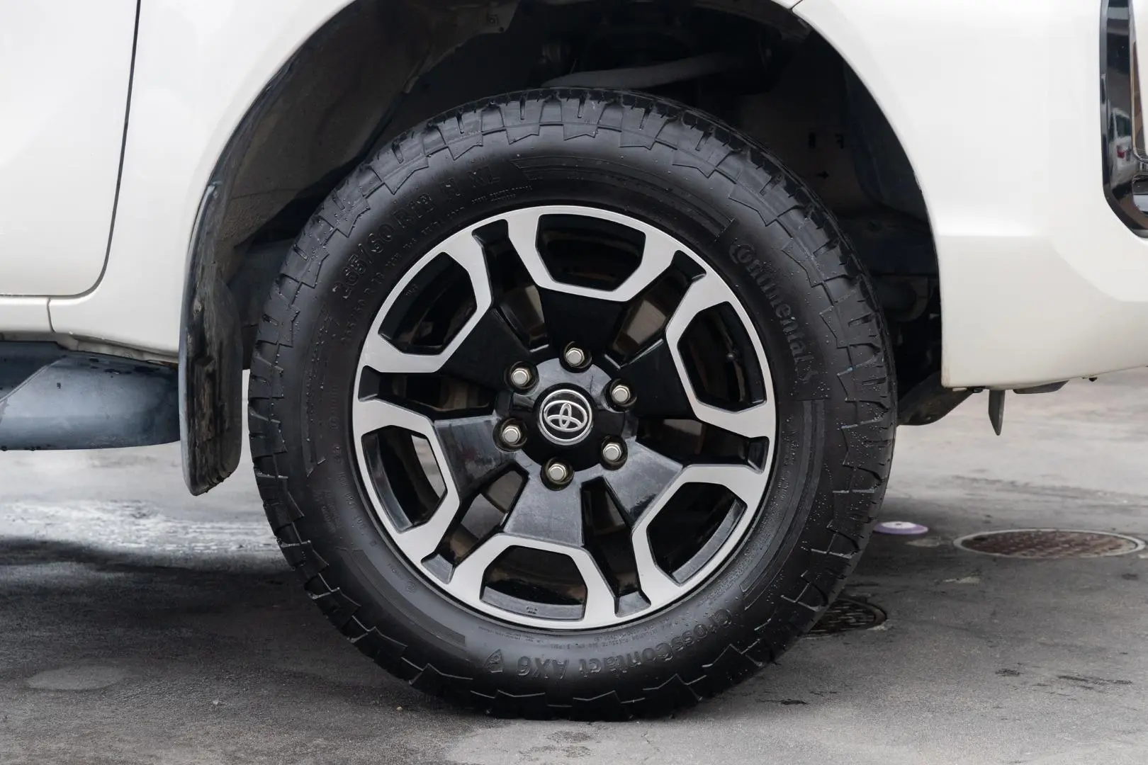 2021 Toyota Hilux Gallery Image 22