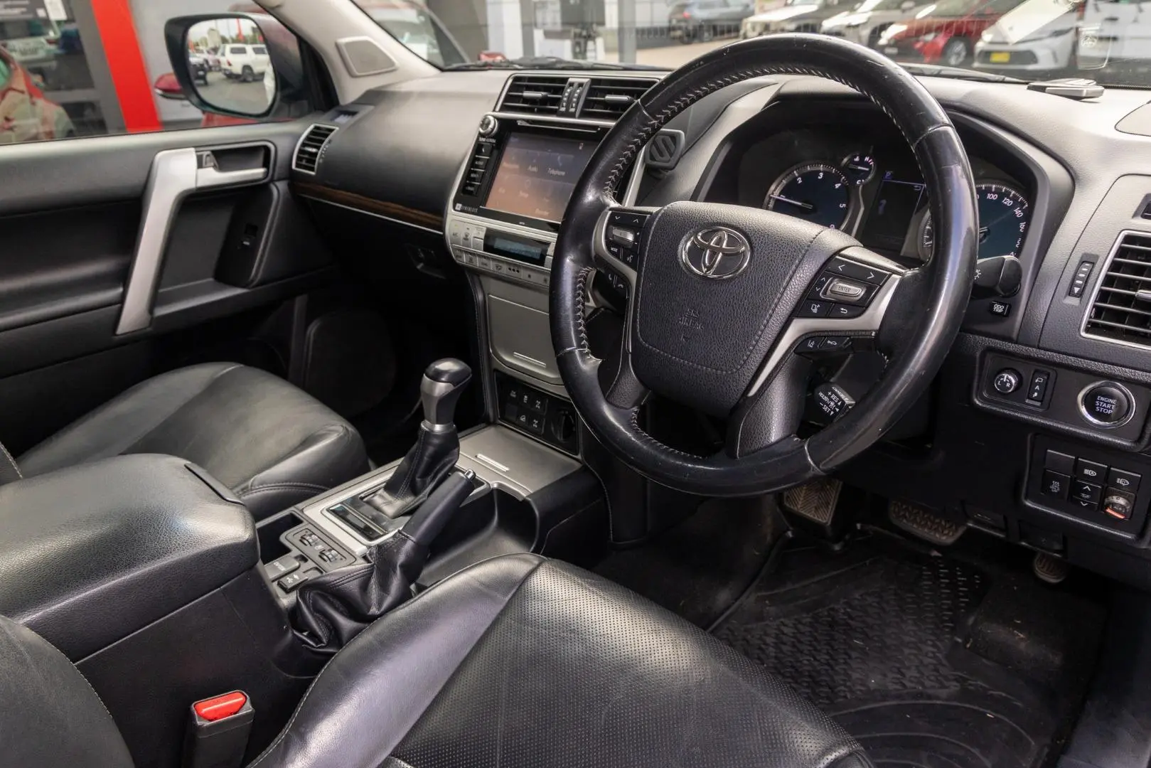 2019 Toyota Landcruiser Prado Gallery Image 7