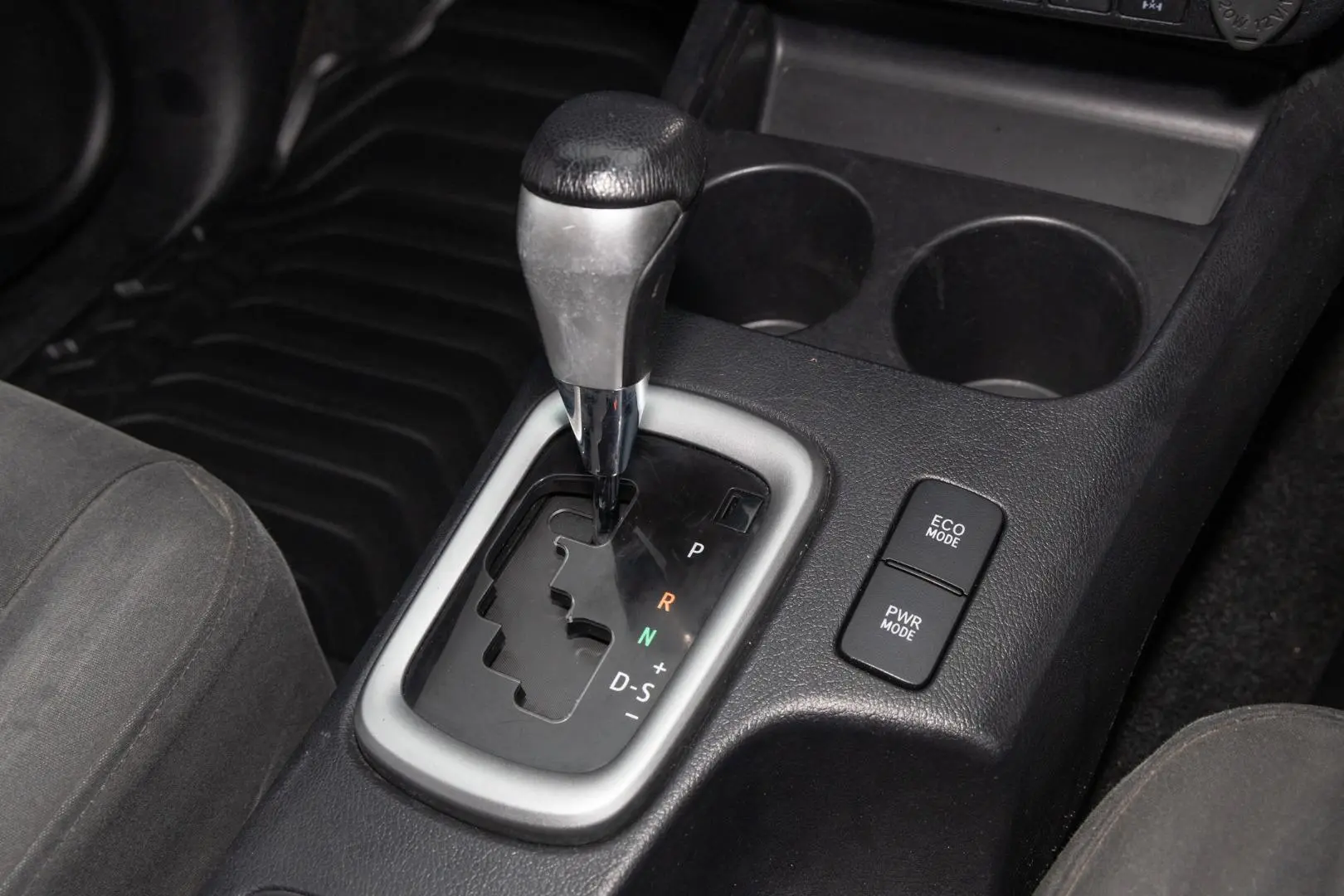 2021 Toyota Hilux Gallery Image 17