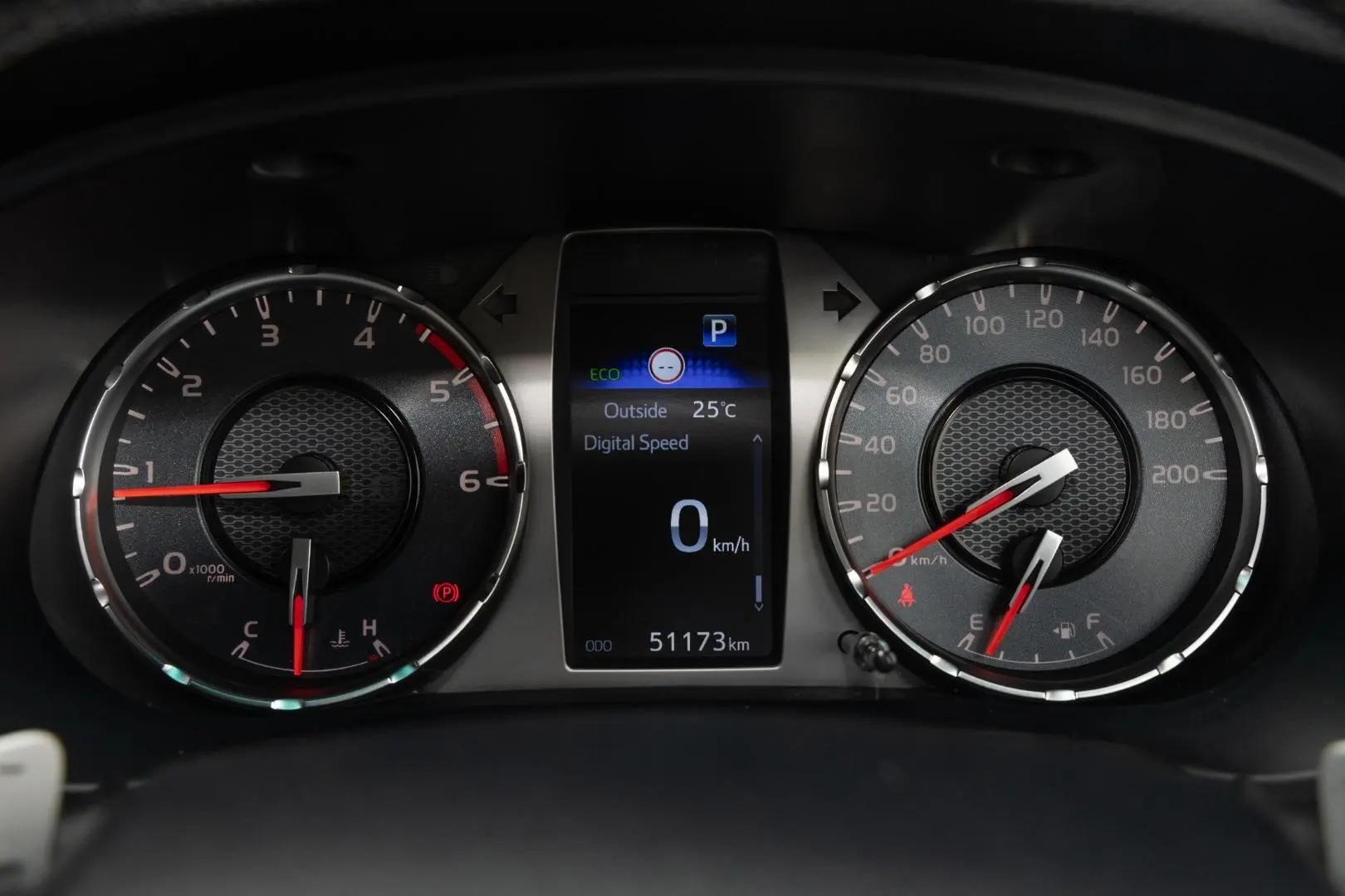 2024 Toyota Hilux Gallery Image 13