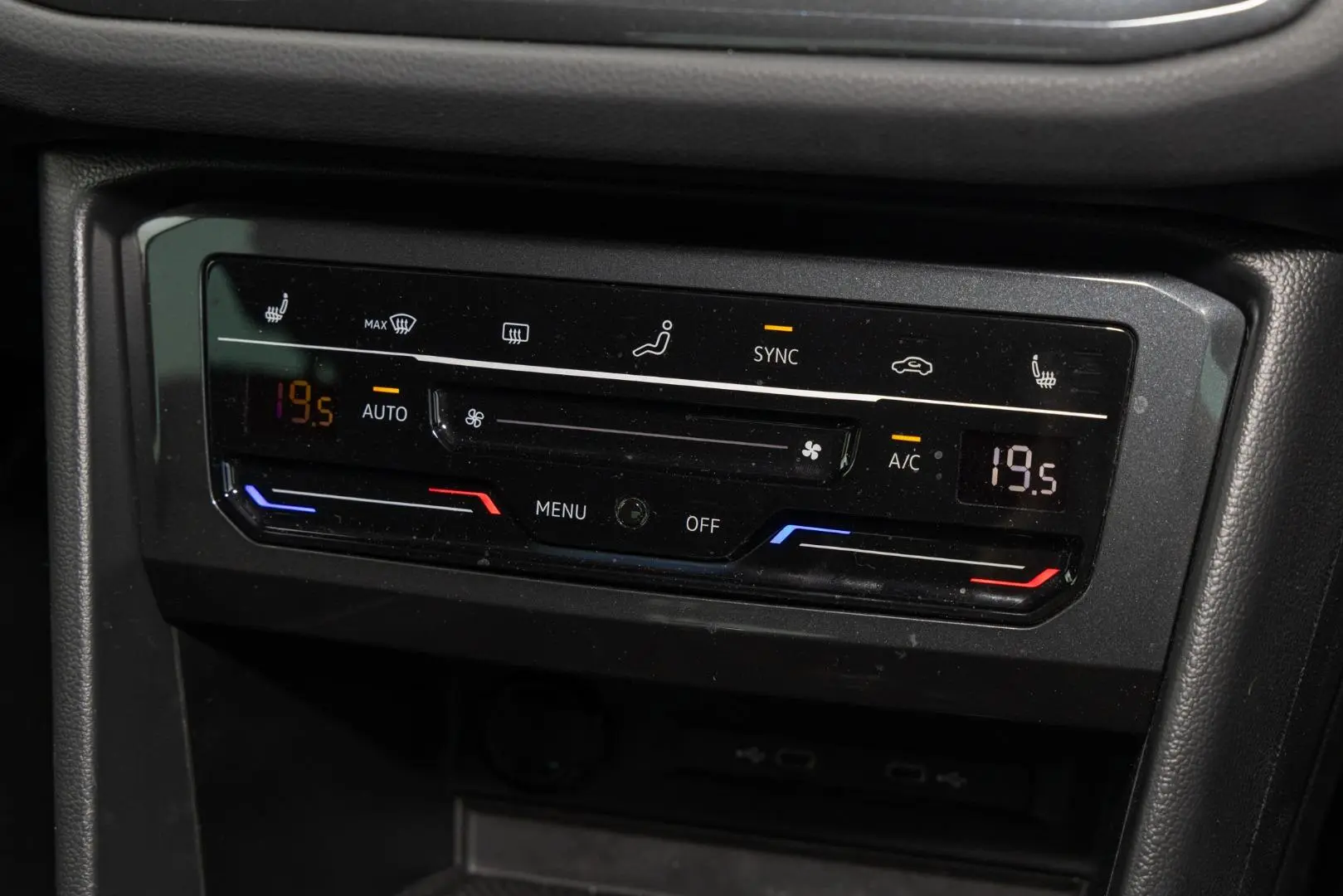 2024 Volkswagen Tiguan Gallery Image 16