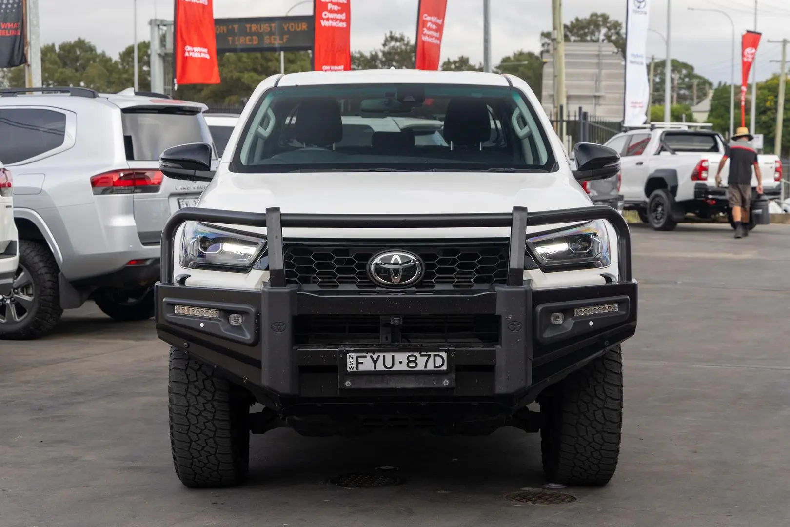 2024 Toyota Hilux Gallery Image 4
