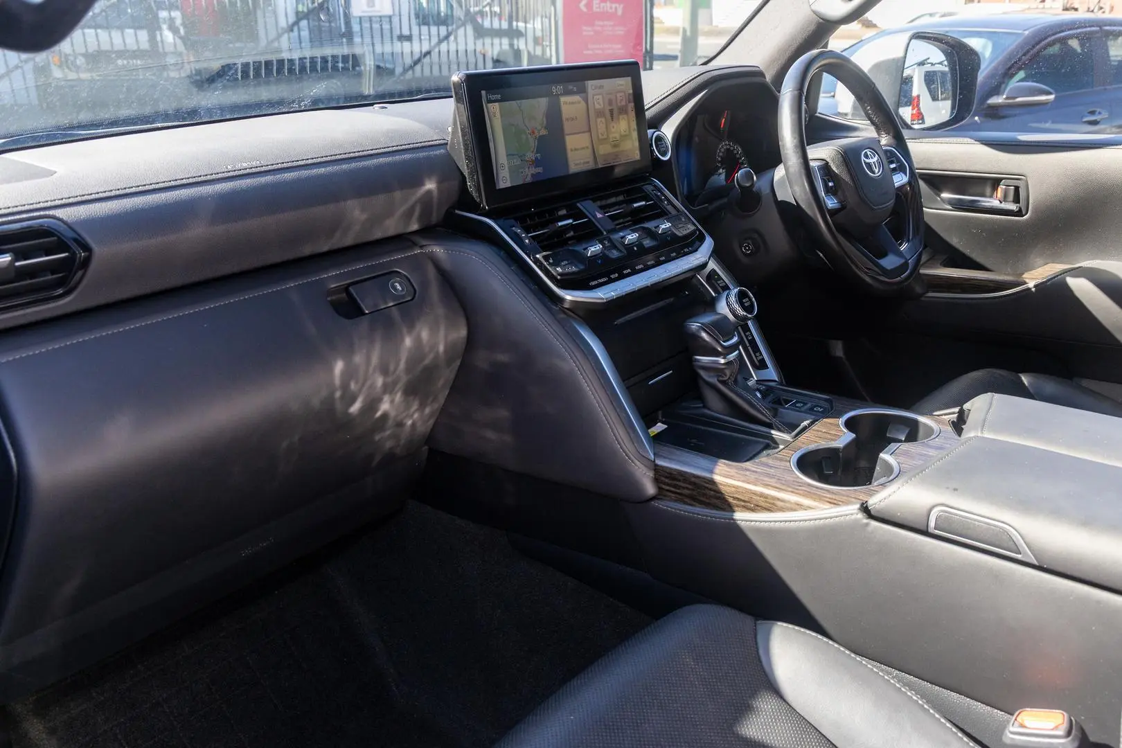 2022 Toyota Landcruiser Gallery Image 8