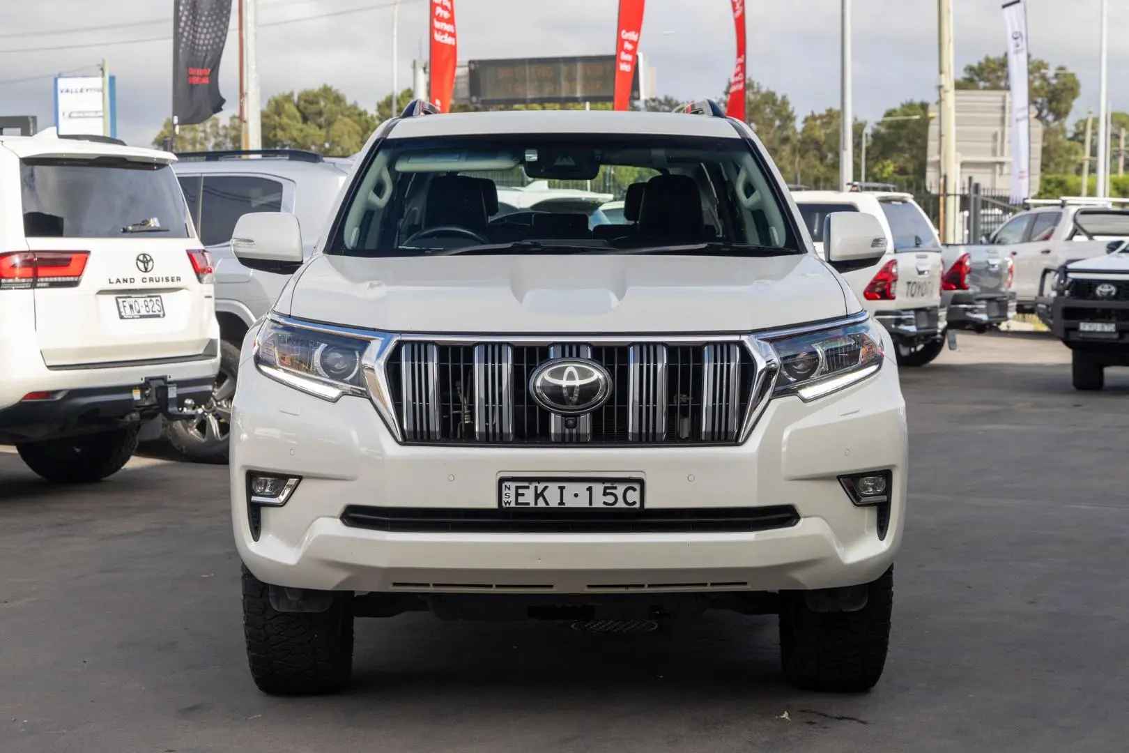 2019 Toyota Landcruiser Prado Gallery Image 4