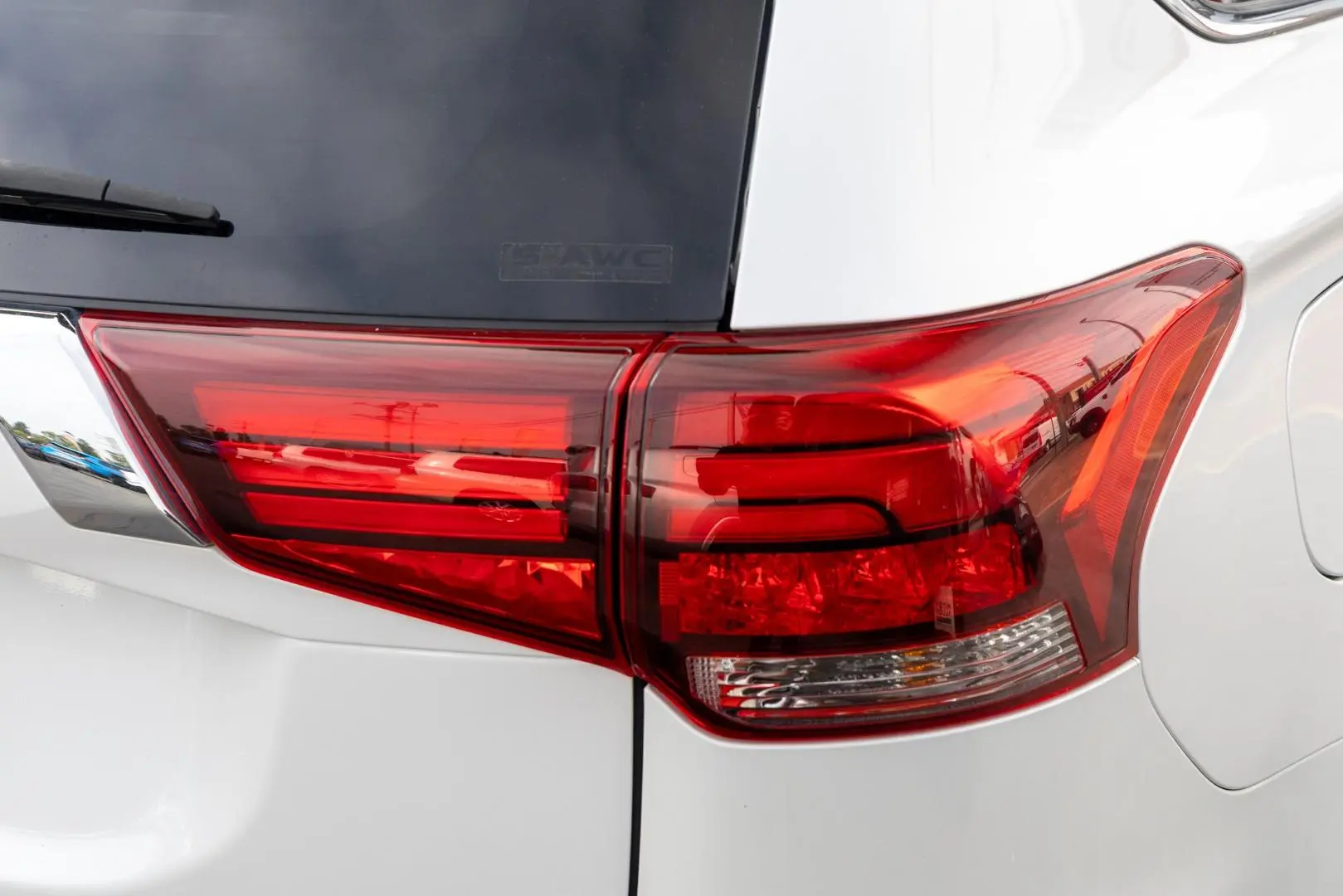 2020 Mitsubishi Outlander Gallery Image 20