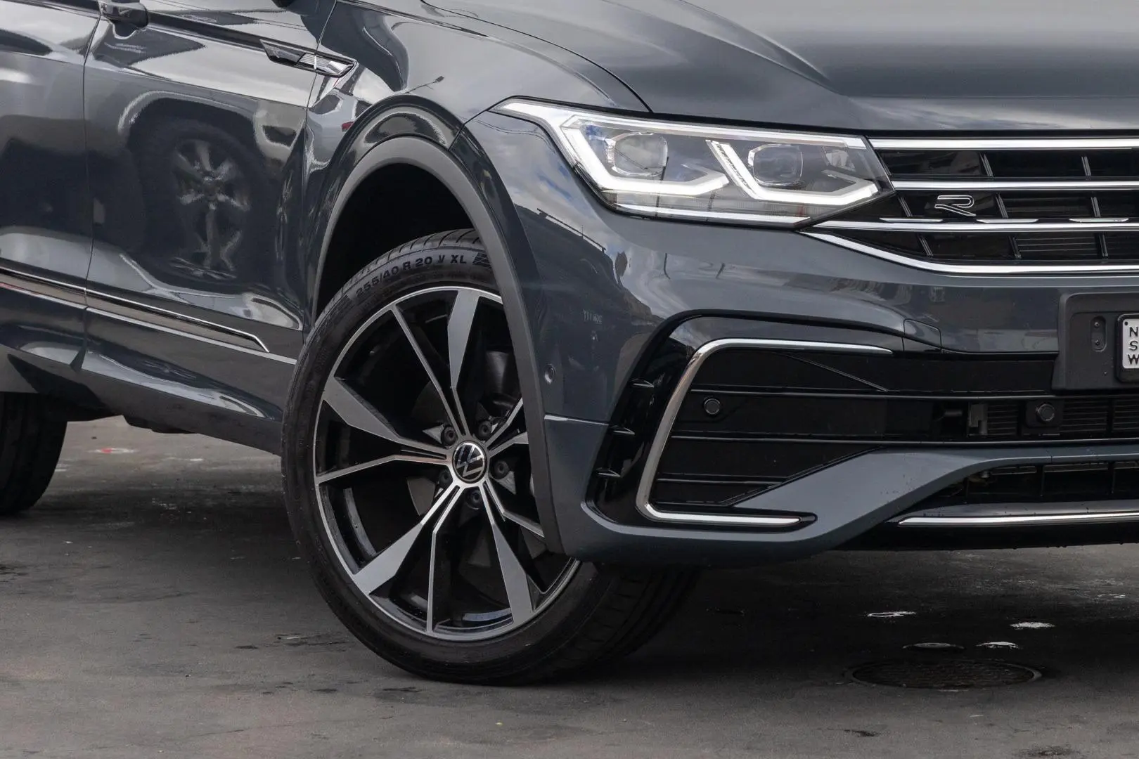 2024 Volkswagen Tiguan Gallery Image 6