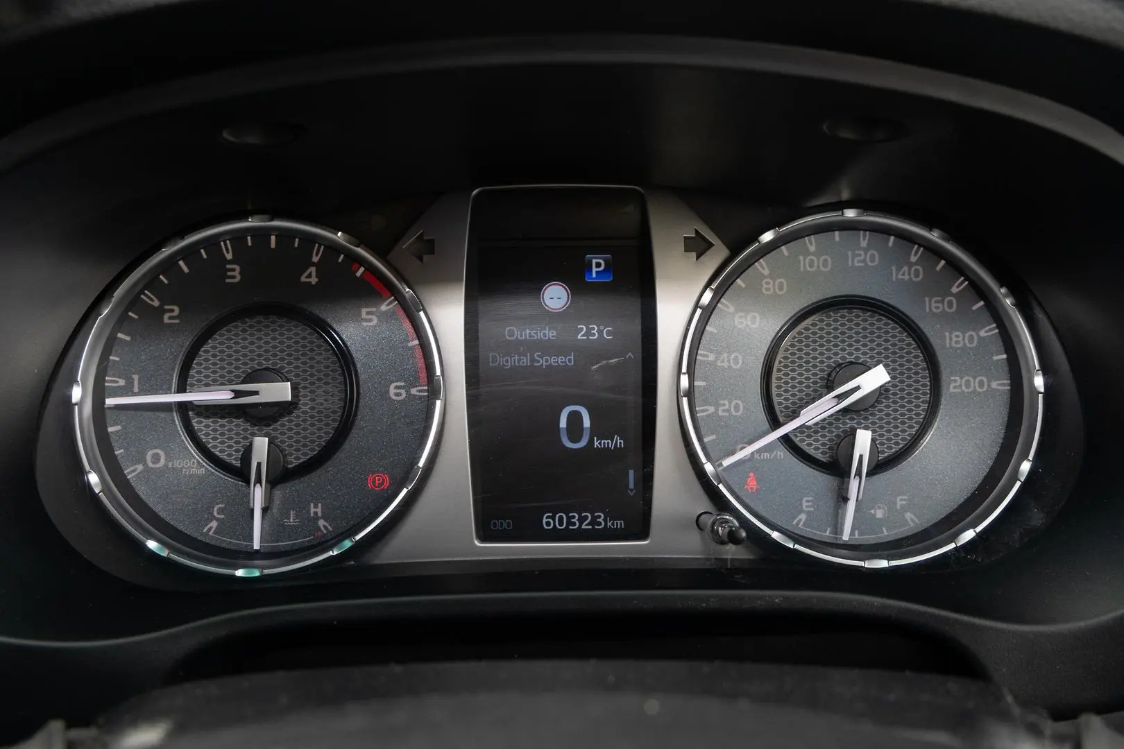 2024 Toyota Hilux Gallery Image 13