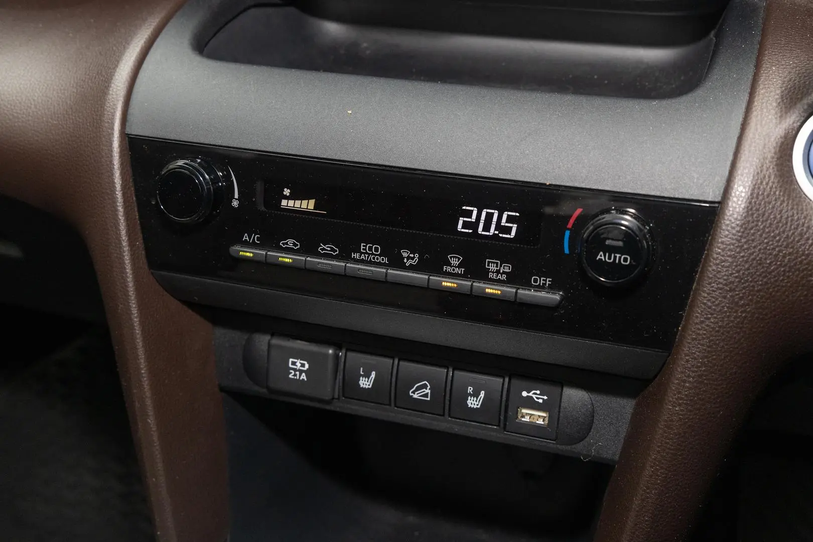 2021 Toyota Yaris Cross Gallery Image 16