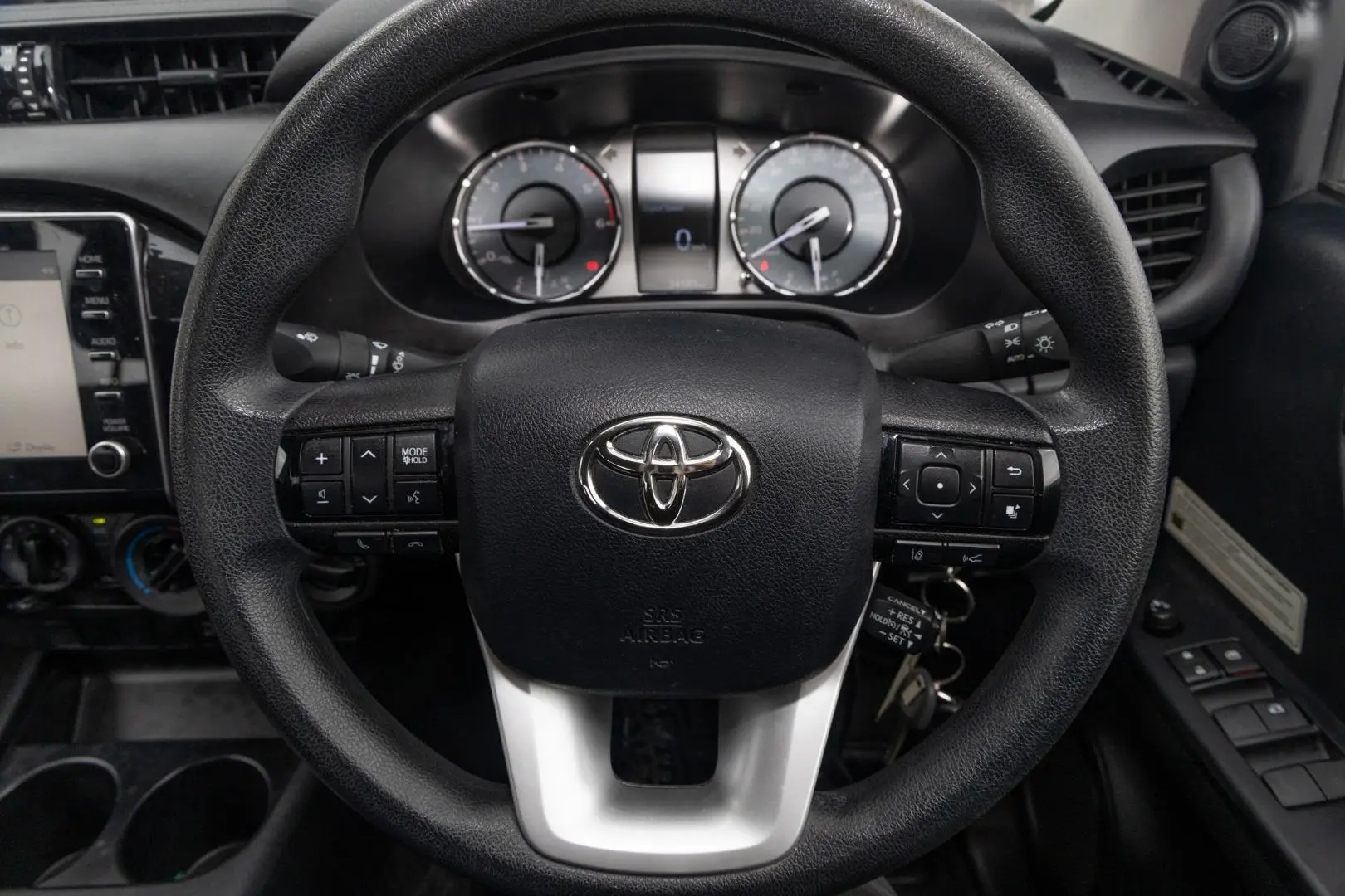 2020 Toyota Hilux Gallery Image 10