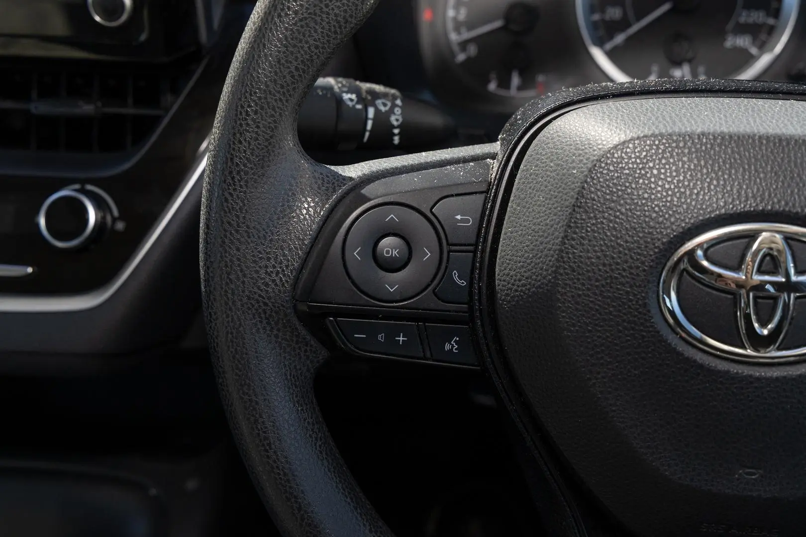 2020 Toyota Corolla Gallery Image 11