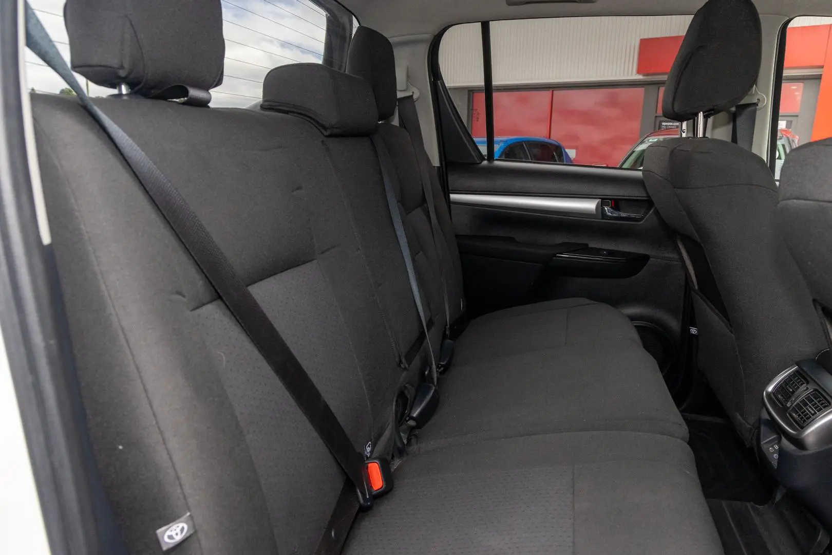 2024 Toyota Hilux Gallery Image 9